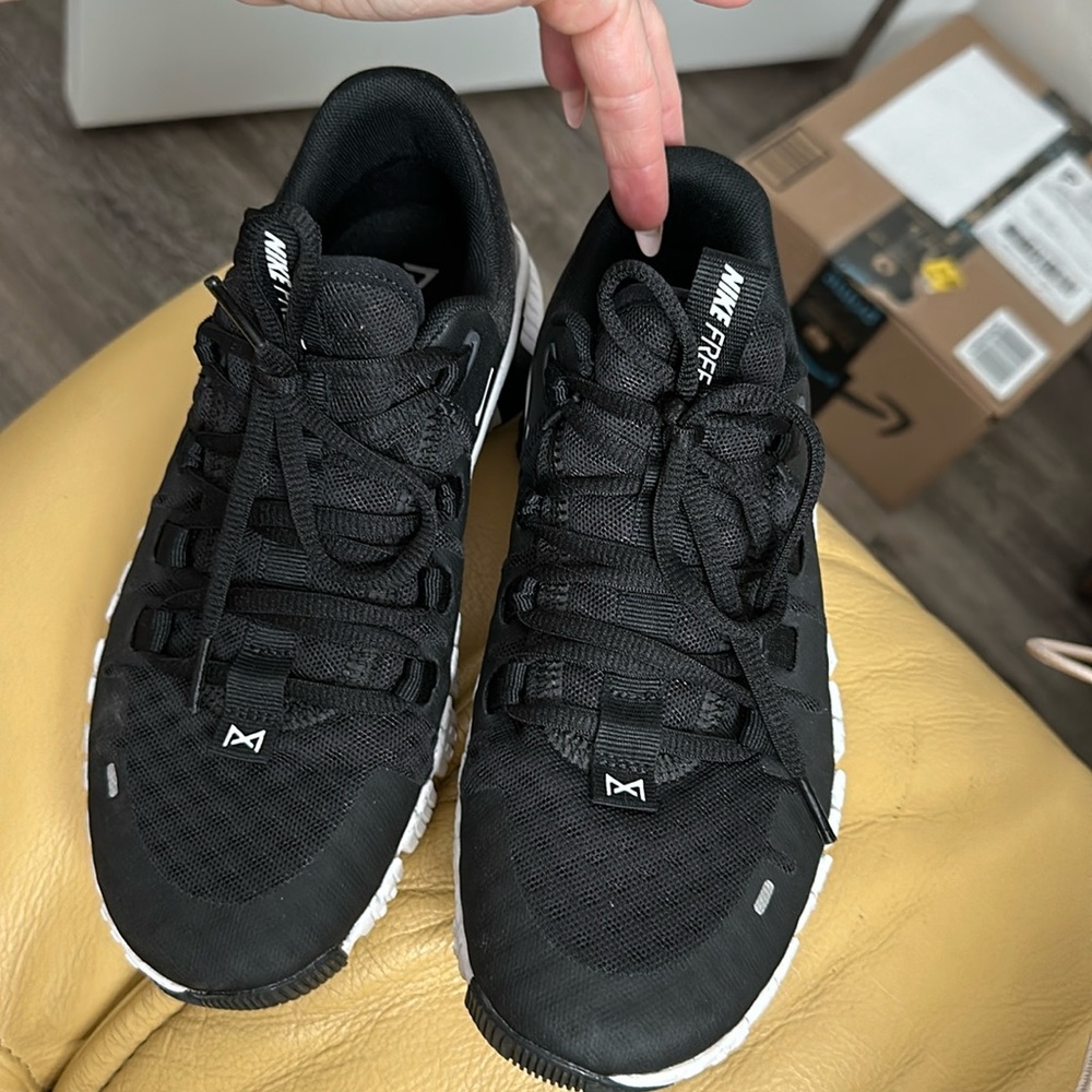 Nike “Metcon” training sneakers